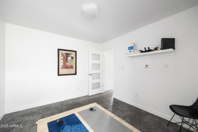 14025 N. 11th Pl.-26