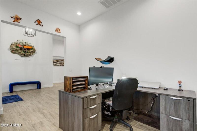 04-Office