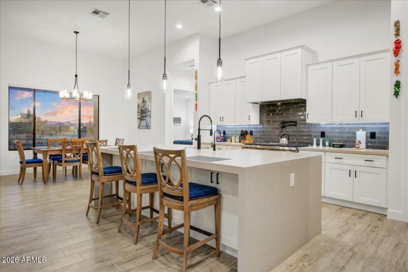08-Kitchen & Dining