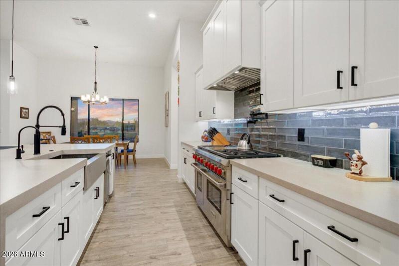 09-Kitchen Details