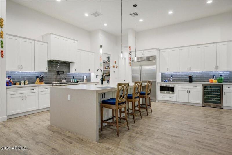 10-Kitchen