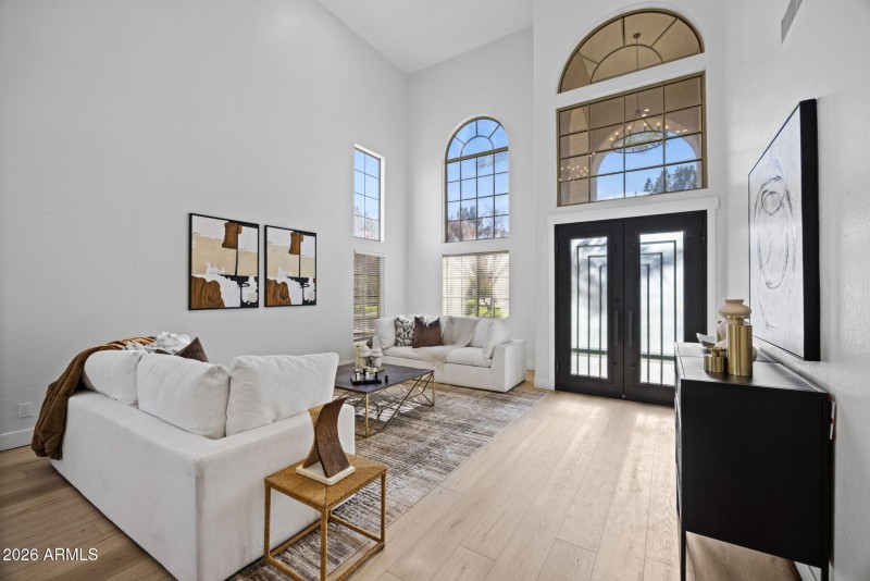 8-web-or-mls-1442-w-laurel-ave