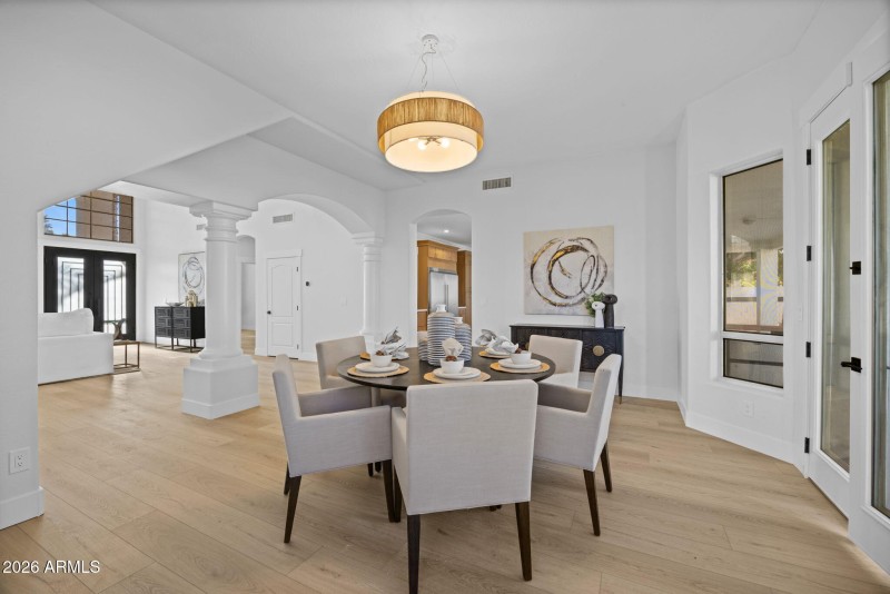 18-web-or-mls-1442-w-laurel-ave