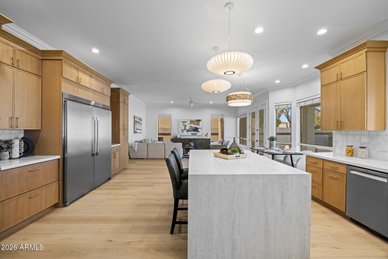 25-web-or-mls-1442-w-laurel-ave