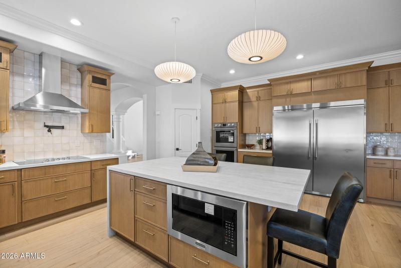 30-web-or-mls-1442-w-laurel-ave