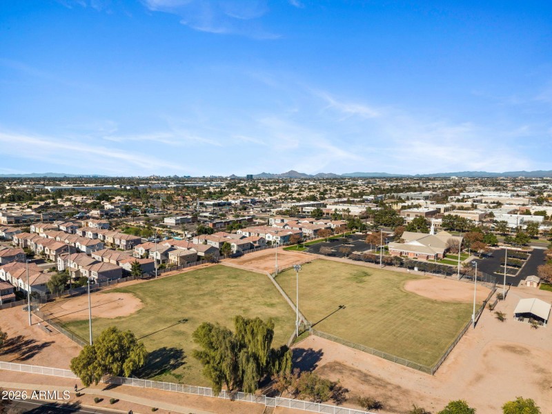 68-web-or-mls-1442-w-laurel-ave