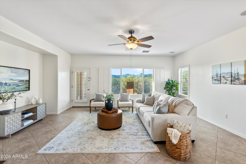 13575 N BARLASSINA Drive, Oro Valley