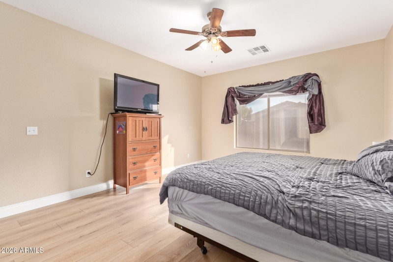 16805 W RIMROCK ST Master Bed 3