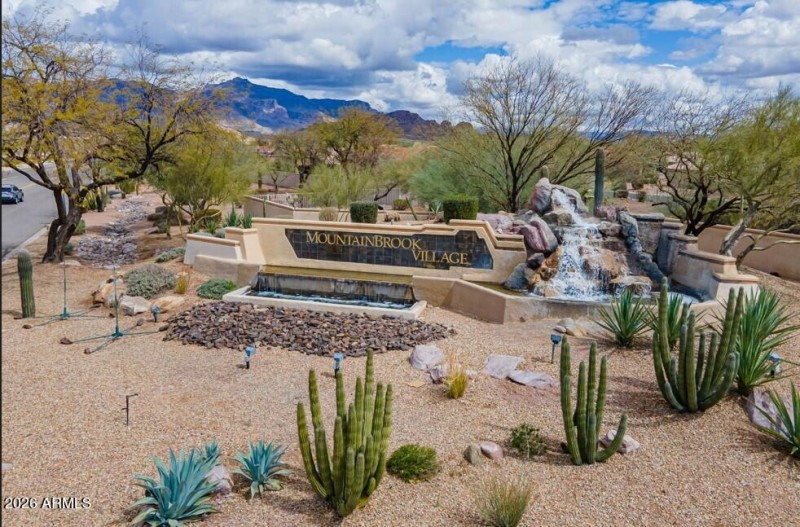 Welcome to Mountainbrook Village