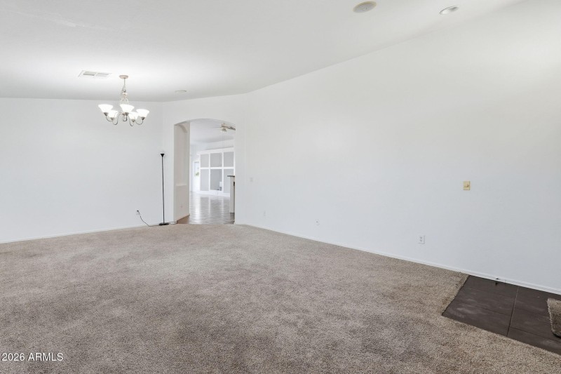 GAME ROOM, MUSIC ROOM?? YOUR CHOICE