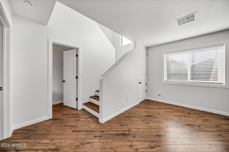 15957 W Crocus Dr-4_(2048)