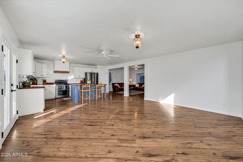 15957 W Crocus Dr-6_(2048)