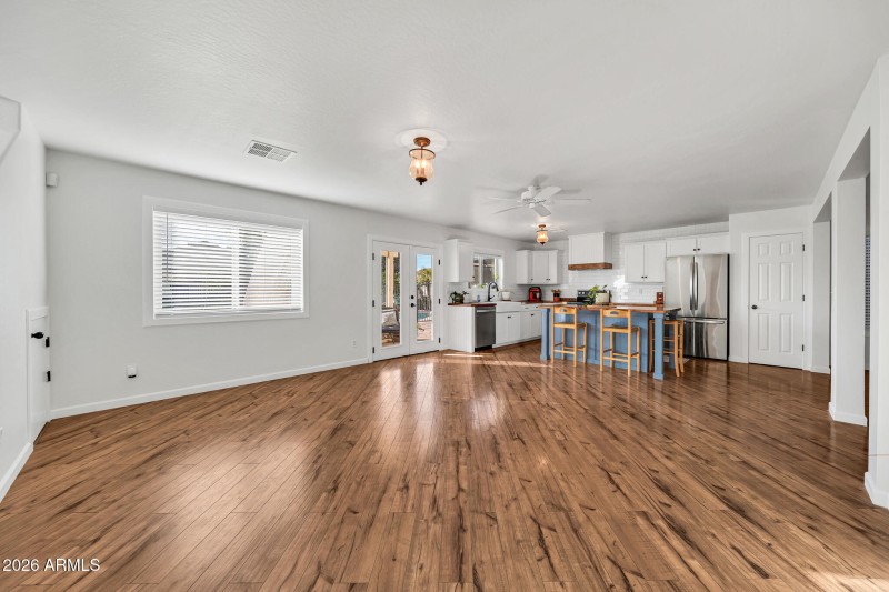 15957 W Crocus Dr-7_(2048)