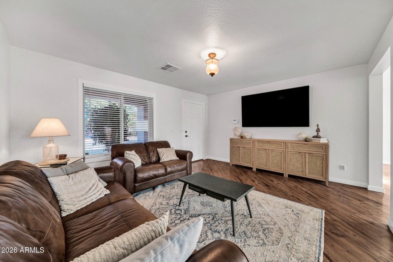 15957 W Crocus Dr-9_(2048)