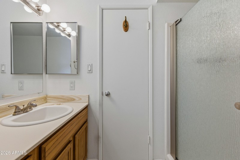 2115 E Greenway Dr-24