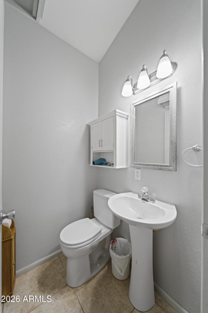 317 Peretz Cir 00009