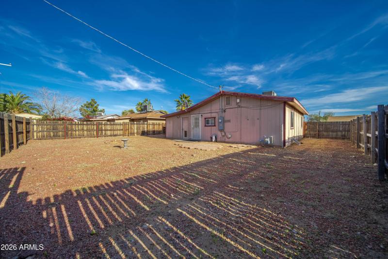 317 Peretz Cir 00017