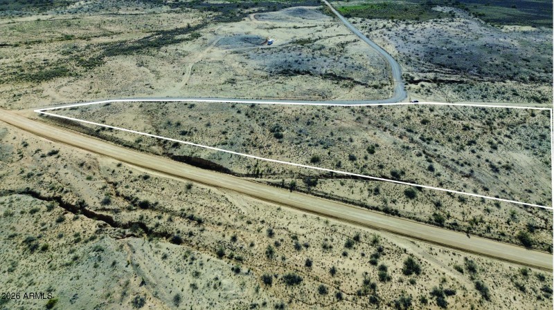 Group of 2 Objects (2)