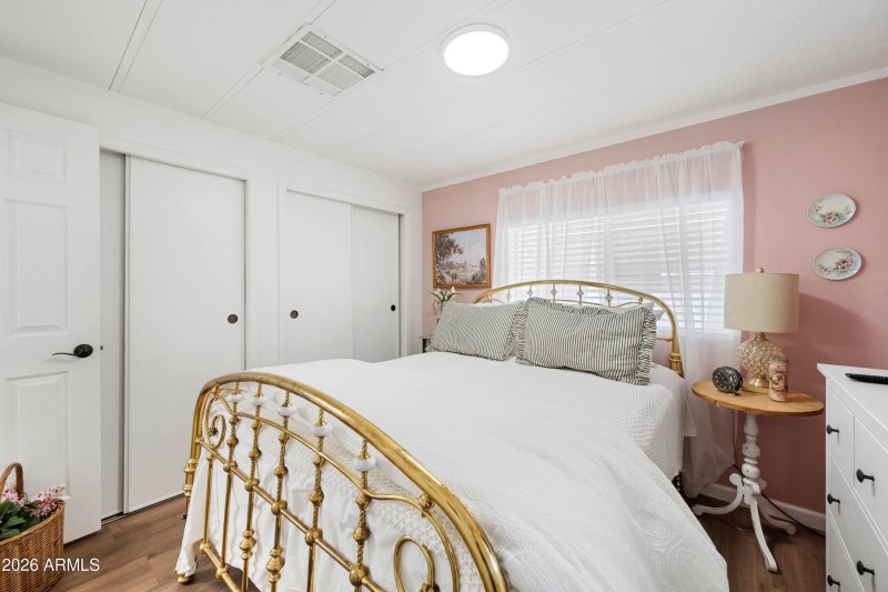 20-Primary Bedroom (1)