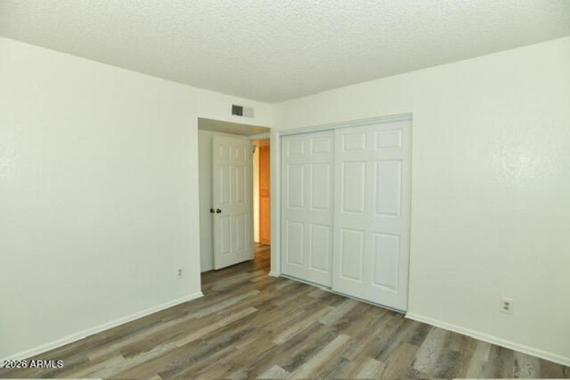 1943 E South Mountain Ave 23