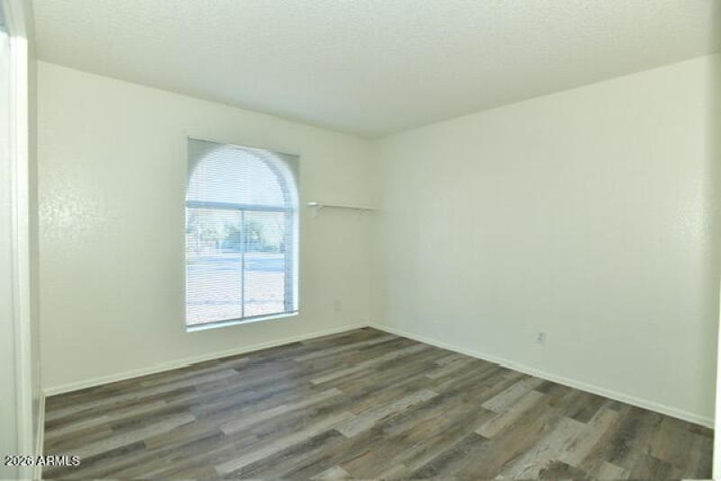 1943 E South Mountain Ave 21