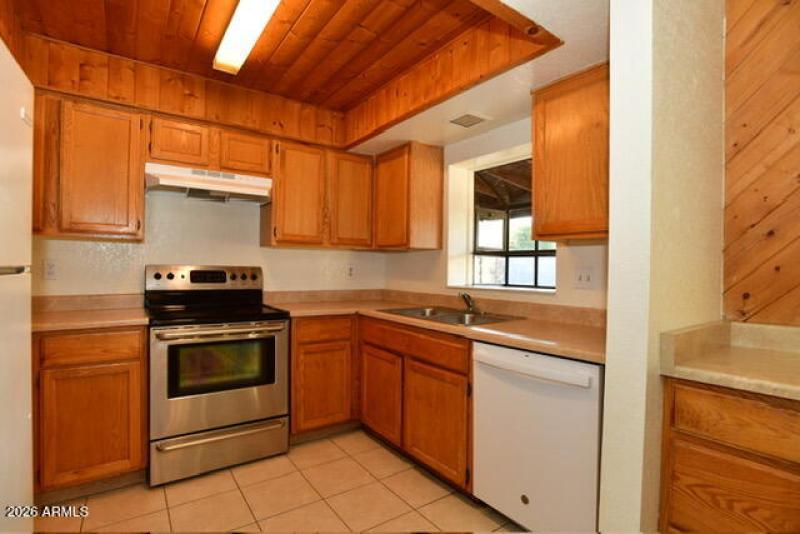 1943 E South Mountain Ave 11