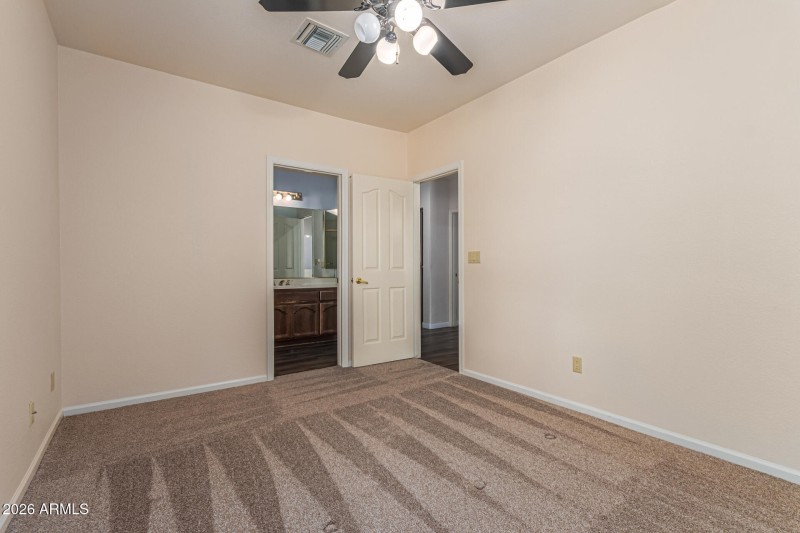 Jack and Jill bedroom 4