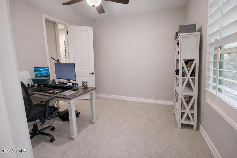 Guest Bedroom (3)