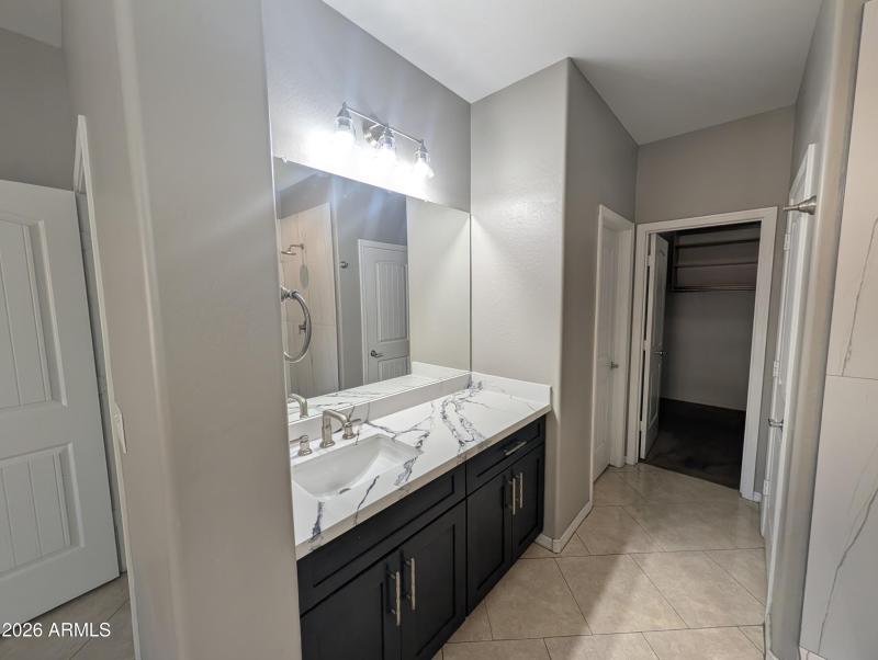 PXL_20260113_213804171