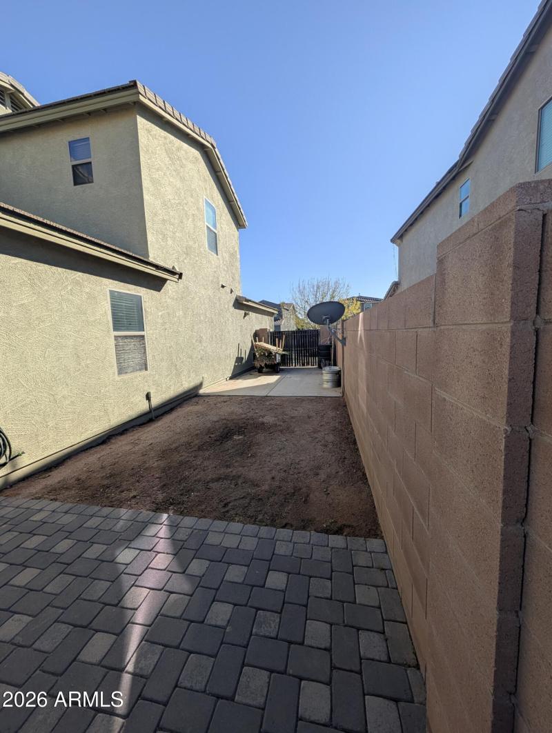 PXL_20260113_213306760