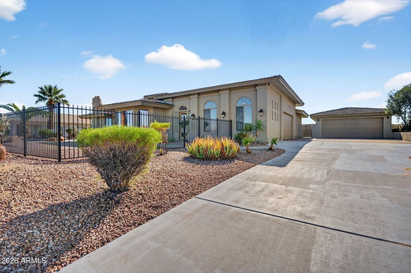 3-web-or-mls-57-E Telegraph Dr
