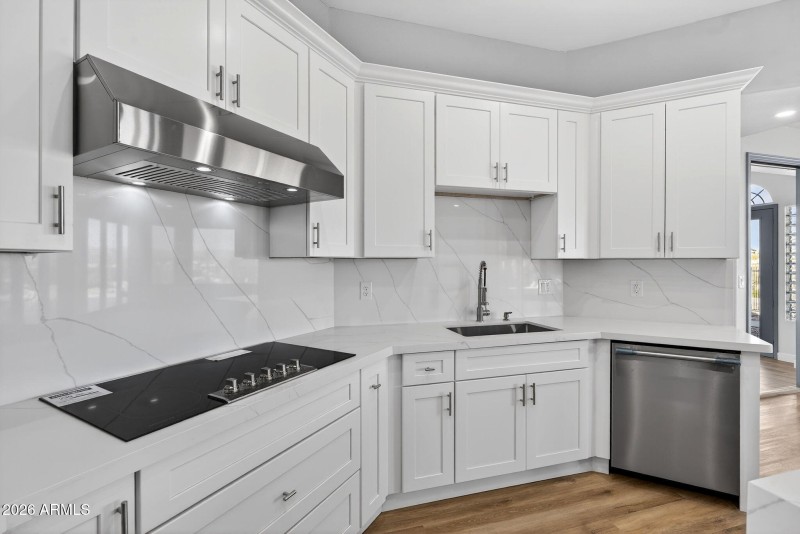 35-web-or-mls-07-E Telegraph Dr