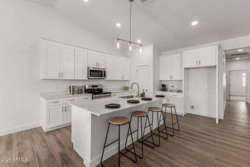 15 Sandstone Mountain