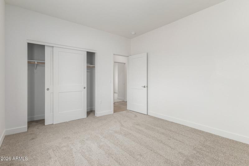 26 Sandstone Mountain