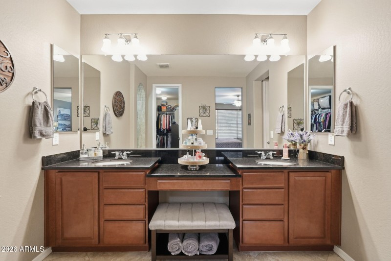 P Bath - 2609 W Rabjohn