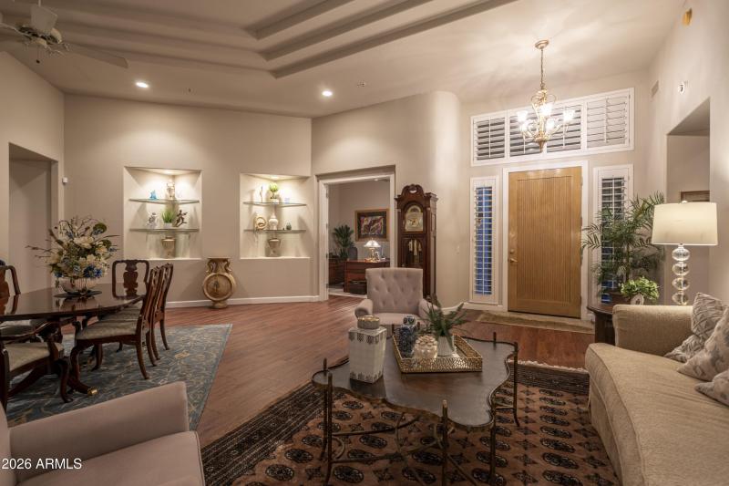 Lots of Angles & Art Niches