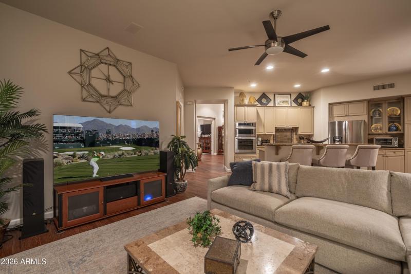 Family Room & Kitchen Connection