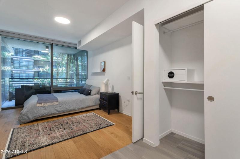 12-web-or-mls-Qp-9301