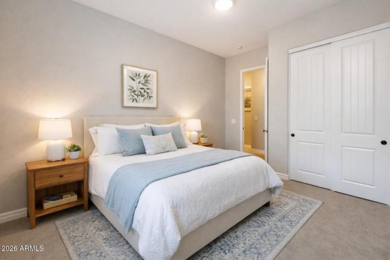 Guest Bedroom (4)