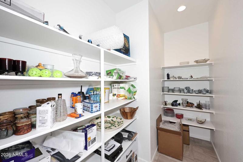Kitchen-Pantry
