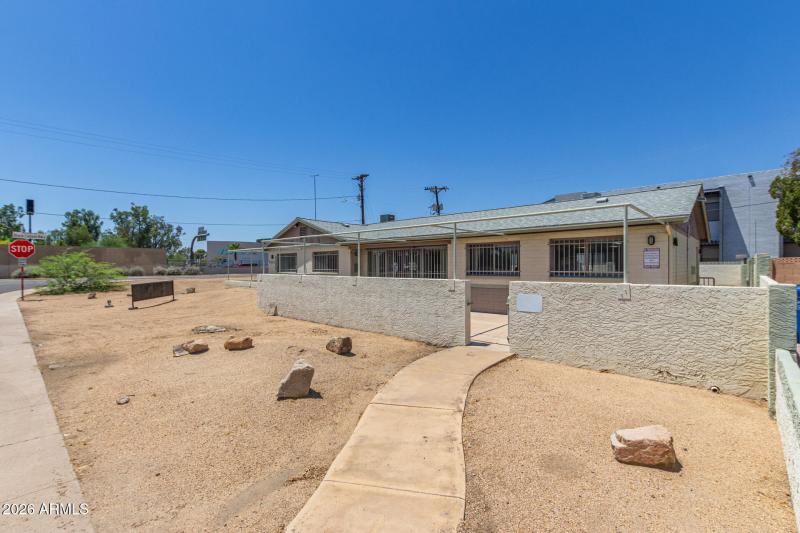 8545 N Black Canyon Highway-Phoenix, AZ