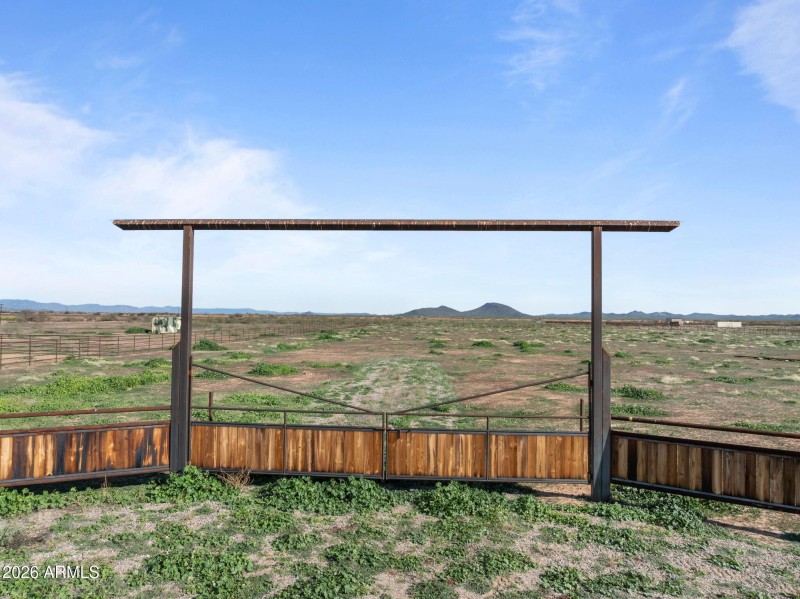 7-web-or-mls-DJI_20260112143629_0058_D