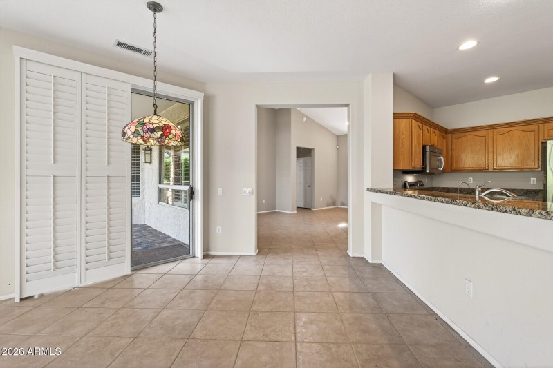 22_15816_W_La_Paloma_Dr20_mls