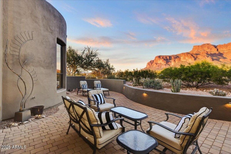 Courtyard View