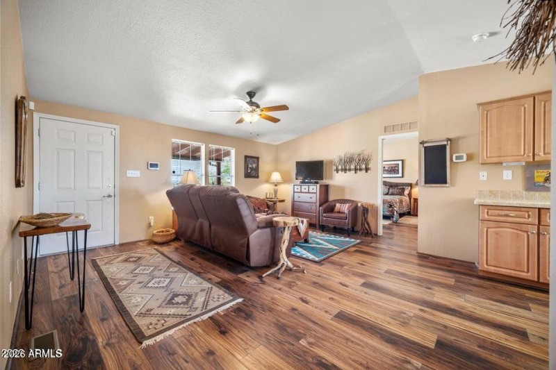 20220502210431624403000000-o