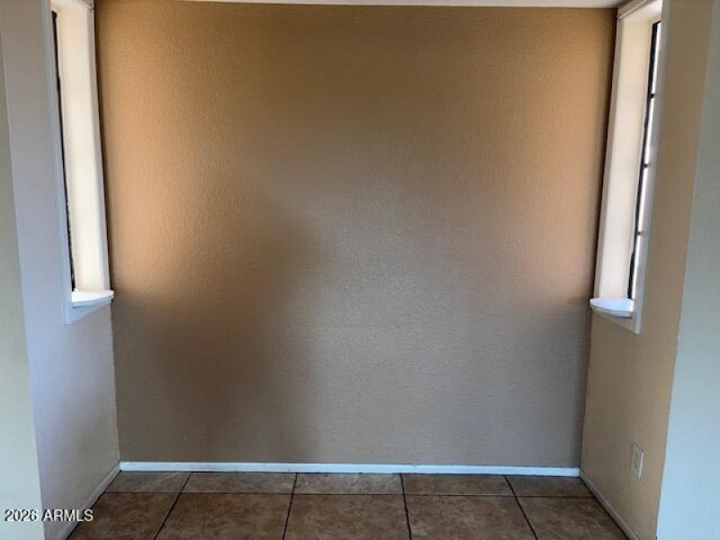 1. Lv Rm Cabinet Nook