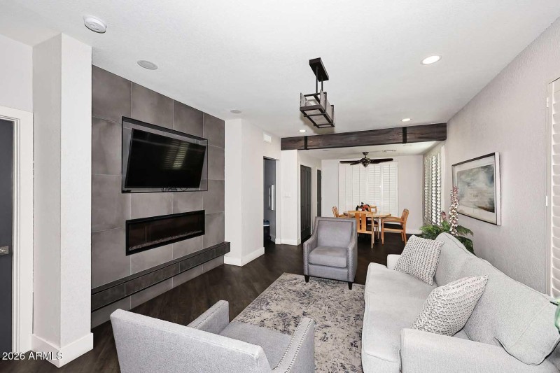 Milano Terrace-Club Room