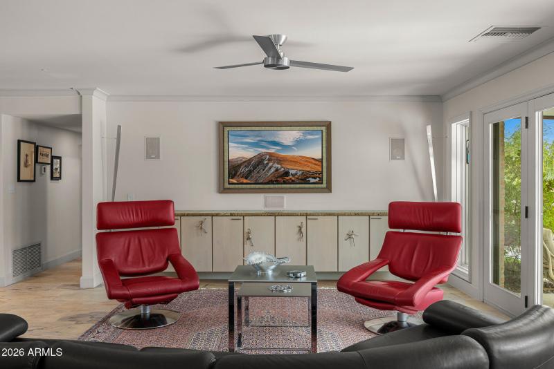 17living room2