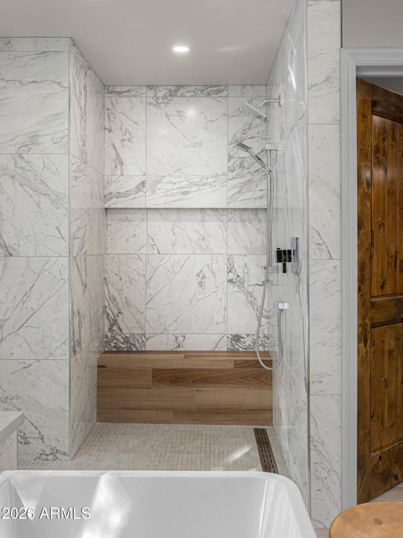 24primary shower