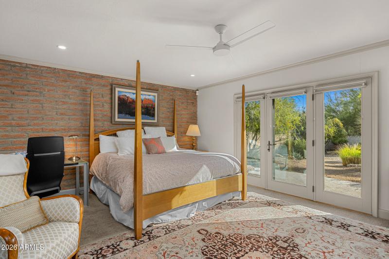 28guest bedroom3